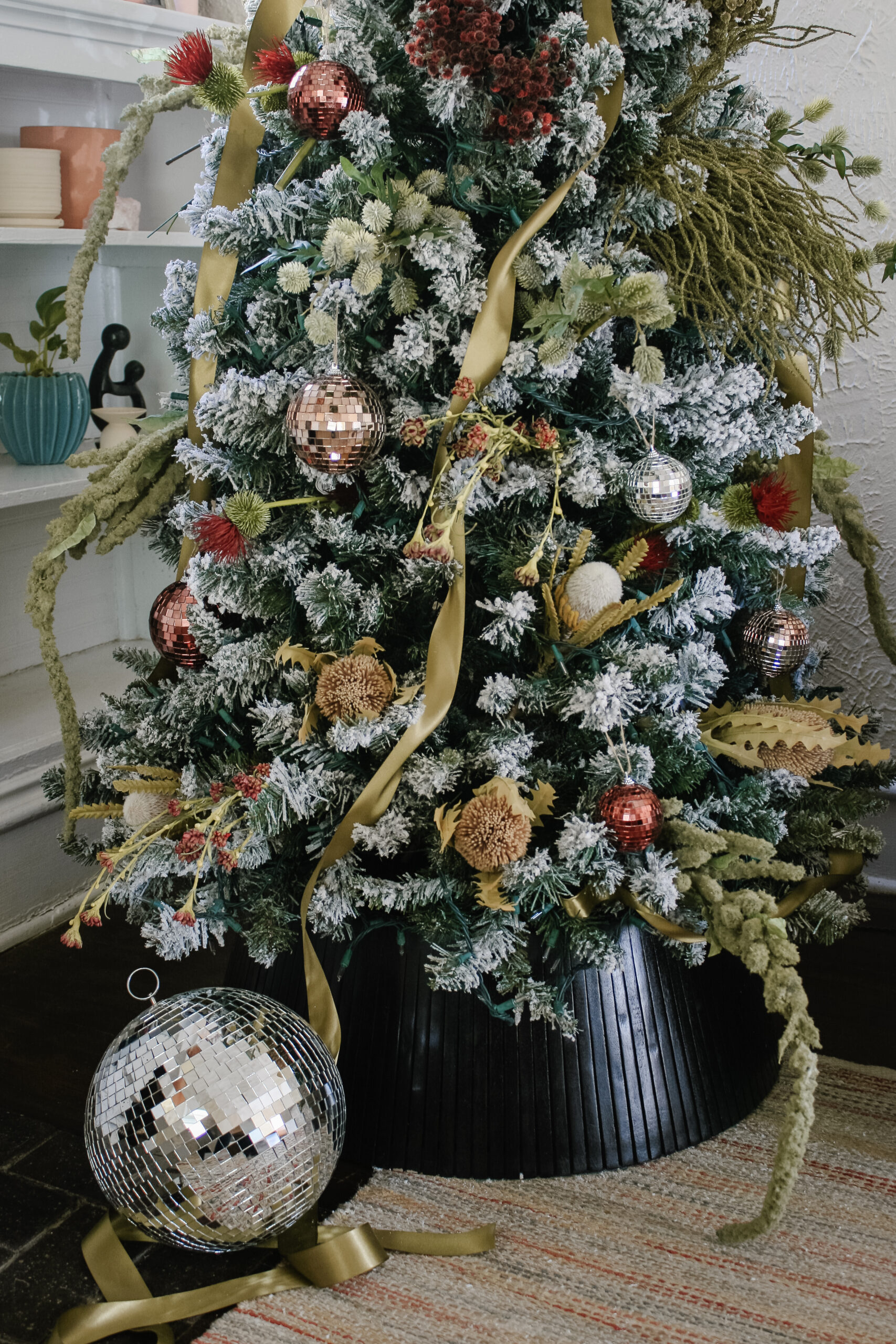 Floral christmas tree with disco accents